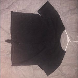 Cropped gray tie shirt